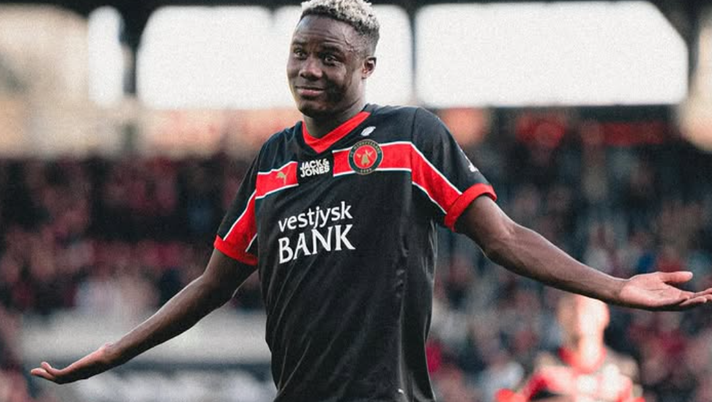 Mercato Roma, anche il Bayern su Franculino. Il Midtjylland aspetta la Premier Mercato Roma, anche il Bayern su Franculino. Il Midtjylland aspetta la Premier - immagine 1