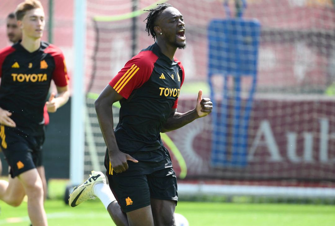 Verso Roma-Genoa, l’allenamento a Trigoria: individuale per Dybala – FOTO GALLERY - immagine 16