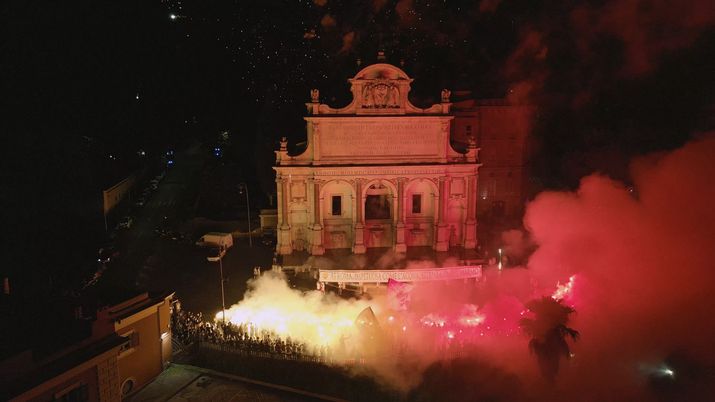 Compleanno Roma, da Totti a Smalling: tutti gli auguri social per i 98 anni del club - immagine 1