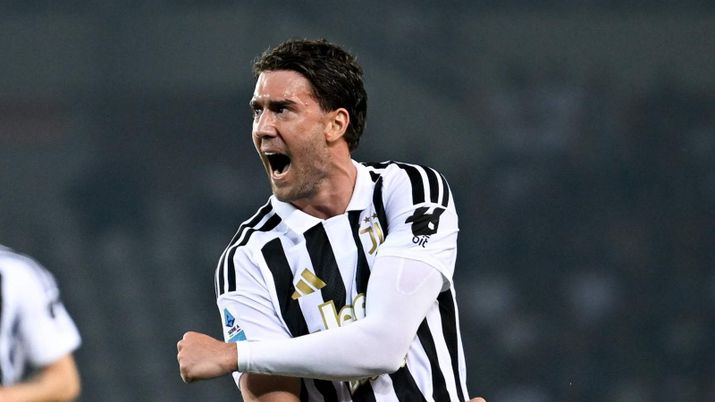 Dusan Vlahovic, attaccante Juventus, obiettivo del Milan per il calciomercato estivo 2026 | AC Milan News (Credits foto: Getty Images) Calciomercato Milan: Vlahovic lascia la Juventus a parametro zero