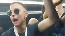 Lecco in Serie B dopo 50 anni: giocatori in festa sul pullman | VIDEO