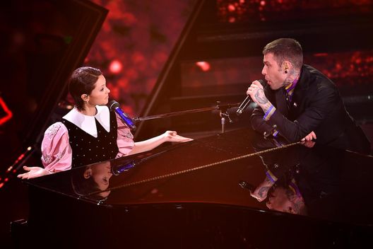 Francesca Michielin a CHI: “La mia canzone di Sanremo dedicata ad un ex. Lo ammetto, ci ho…” Francesca Michielin a CHI: “La mia canzone di Sanremo dedicata ad un ex. Lo ammetto, ci ho…” - immagine 1