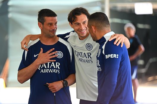 Chivu riparte da un’Inter ‘inzaghiana’: già emergenza, in 5 lavorano a parte- immagine 2