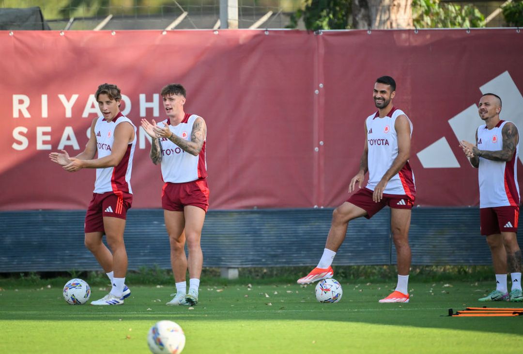 Trigoria, Dovbyk nel primo allenamento con i nuovi compagni – FOTO GALLERY - immagine 5