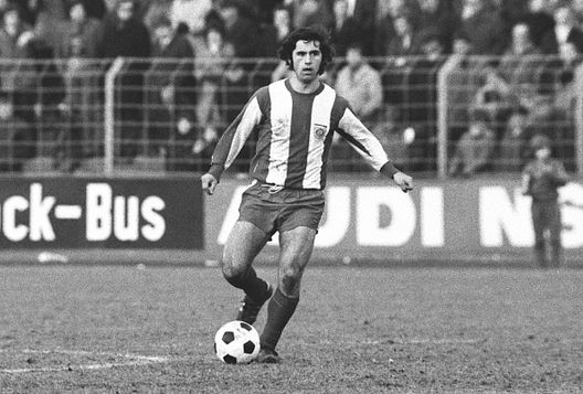 Gerd Mueller, leggenda del Bayern Monaco. (Photo by Rust/ullstein bild via Getty Images) Champions League, PSG-Inter senza storia: le altre finali con lo scarto più ampio- immagine 4