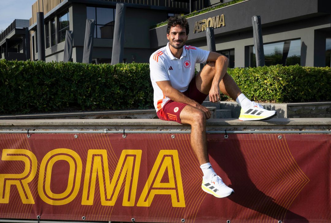 Roma, le prime immagini di Hummels con la maglia giallorossa – FOTO GALLERY - immagine 7