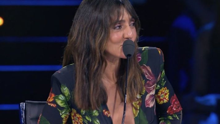 Ambra: “Oggi si diventa famosi per niente. Temptation Island? Amo tutto, il giovedì…” Ambra: “Oggi si diventa famosi per niente. Temptation Island? Amo tutto, il giovedì…” - immagine 1