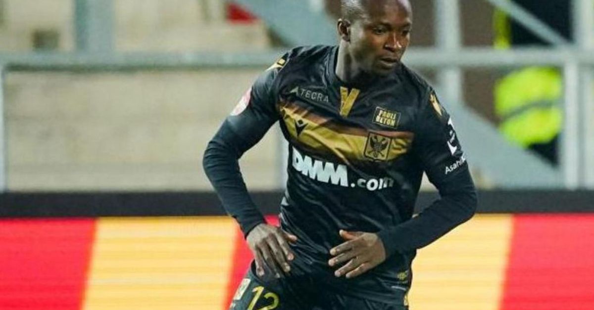si rompe il collo durante la partita samuel asamoah rischia la paralisi