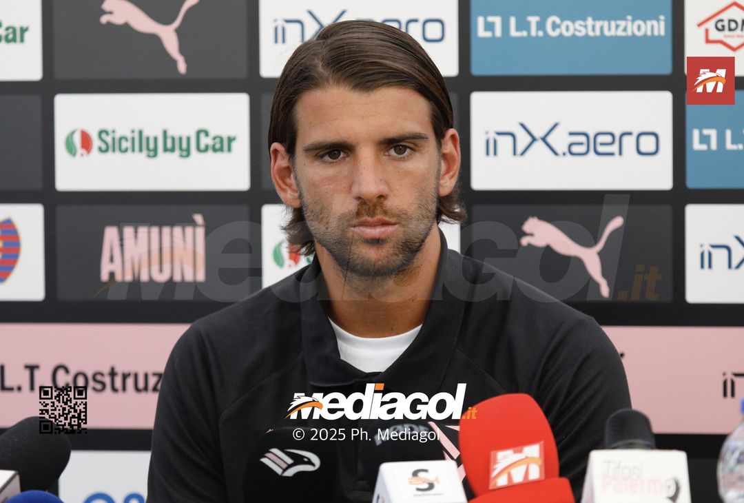 FOTO, Ceccaroni: sorrisi e promesse in conferenza stampa - immagine 12