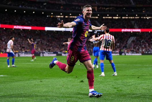 Madrid, Spagna - 4 aprile 2026: Robert Lewandowski del Barcelona esulta dipo aver segnato il terzo gol per la sua squadra durante la partita de LaLiga EA Sports tra Atlético Madrid e Barcelona al Riyadh Air Metropolitano. (Foto di Aitor Alcalde/Getty Images) Milan, sogno Robert Lewandowski: le voci di mercato sul bomber polacco!- immagine 2