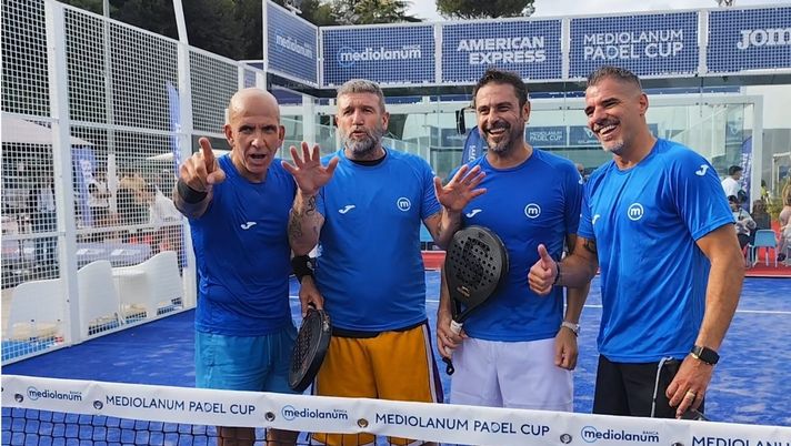 Il derby sul campo da padel: Candela e Perrotta sfidano Di Canio e Marcolin Il derby sul campo da padel: Candela e Perrotta sfidano Di Canio e Marcolin - immagine 1