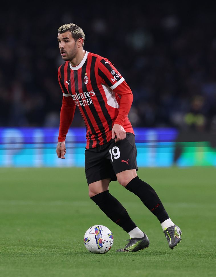 napoli-milan-le-pagelle-news-voti-serie-a-theo-hernandez