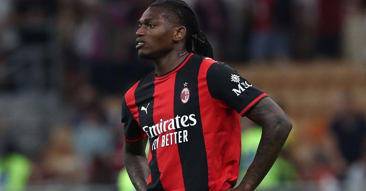 milan le227o sul mercato fissato il prezzo di svendita ma lui ha gi224 chiamato ibra e 8230 da Pianetamilan.it milan le227o sul mercato fissato il prezzo di svendita ma lui ha gi224 chiamato ibra e 8230
