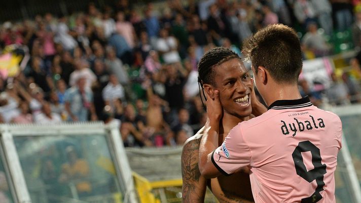 PALERMO, ITALY - SEPTEMBER 13: Abel Hernandez (L) of Palermo celebrates with Paulo Dybala after scoring his team's second goal during the Serie B match between US Citta di Palermo and AC Cesena at Stadio Renzo Barbera on September 13, 2013 in Palermo, Italy. (Photo by Tullio M. Puglia/Getty Images) Palermo