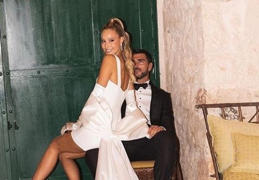 Anniversario di nozze per Pellè e Viky Varga. Lei lo celebra con un post- immagine 2