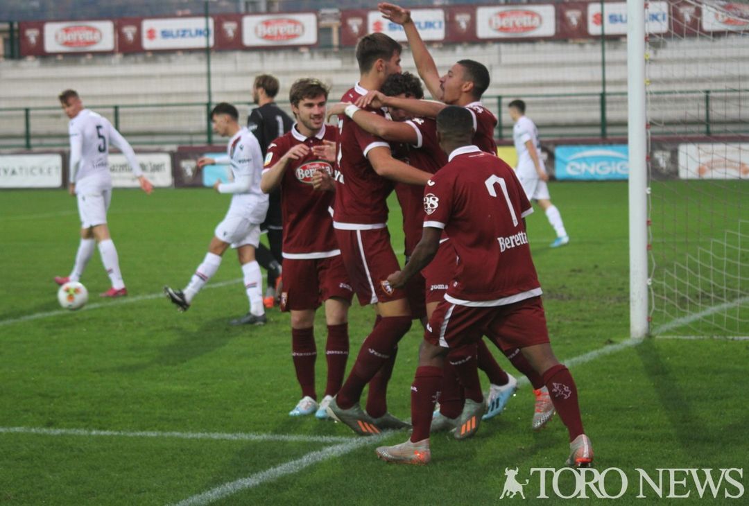 Torino Primavera l'esultanza dopo il gol di Rauti contro il Bologna
