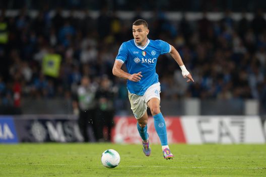 NAPLES, ITALY - OCTOBER 25: Alessandro Buongiorno of Napoli in action during the Serie A match between SSC Napoli and FC Internazionale at Stadio Diego Armando Maradona on October 25, 2025 in Naples, Italy. (Photo by SSC NAPOLI/SSC NAPOLI via Getty Images)