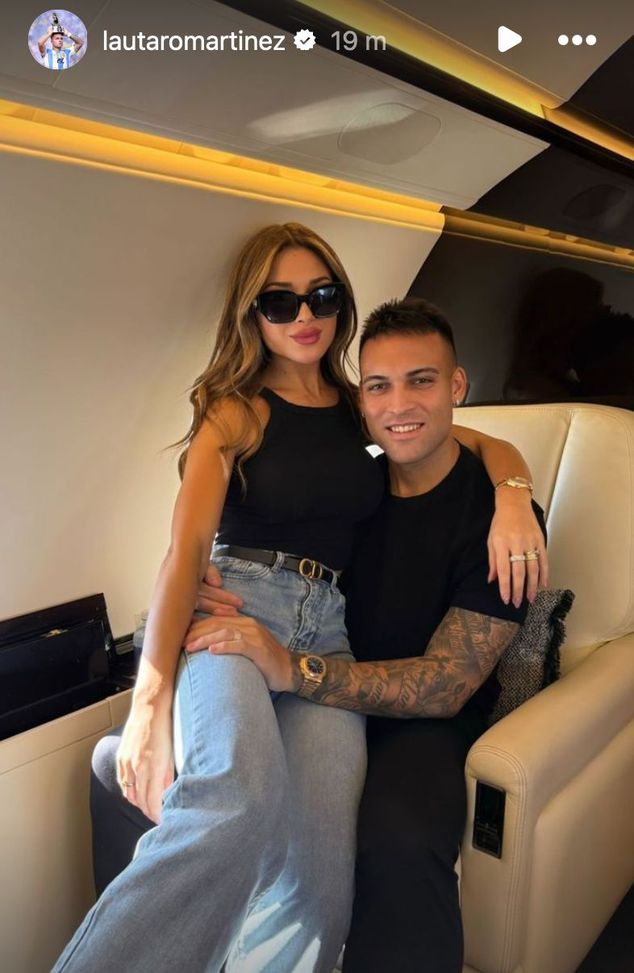 Inter, Lautaro in viaggio per la cerimonia del Pallone d’Oro: la foto in aereo- immagine 2
