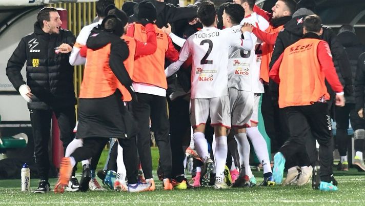 UFFICIALE – Sorrento, scelto il nuovo allenatore: è un ex giocatore del Napoli - immagine 1