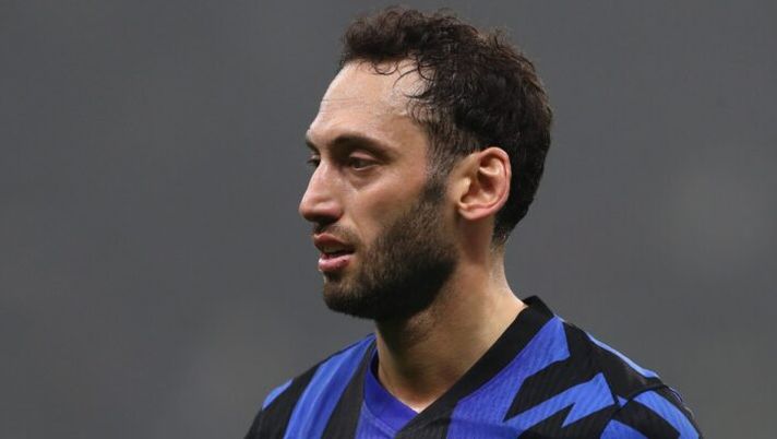 Con un giallo salteranno… la 1a giornata del 2025/26: ecco i 55 diffidati, novità Calha e Ndoye - immagine 1