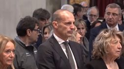 Funerali di Giovanni Galeone, presente Allegri: al fianco della moglie Annamaria