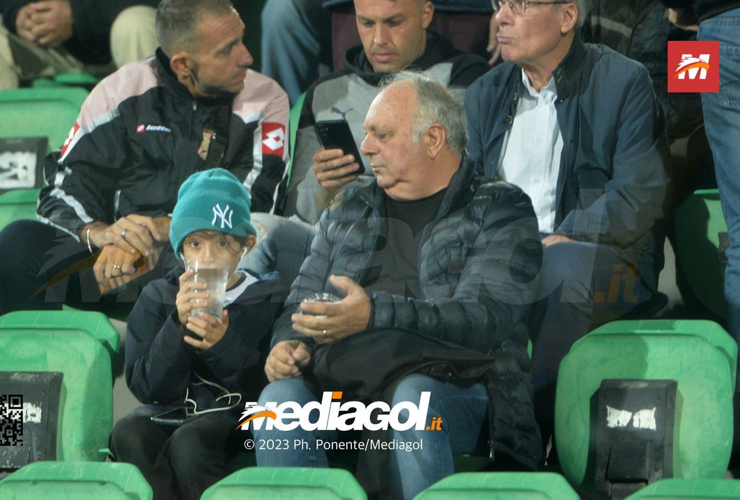 FOTOTIFO Palermo-Brescia 1-0, gli scatti ai tifosi al “Renzo Barbera” (GALLERY) - immagine 32