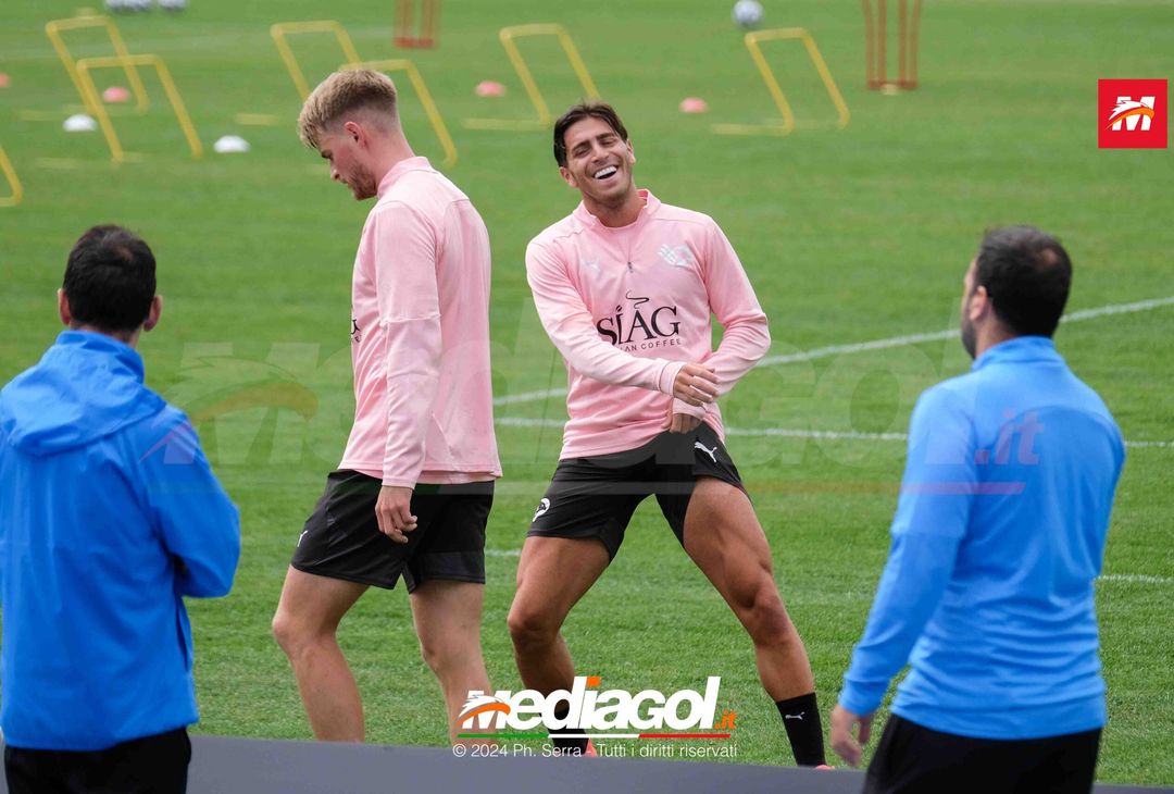 FOTO Ritiro Palermo, gli scatti della seduta mattutina dei rosanero (Gallery) - immagine 27