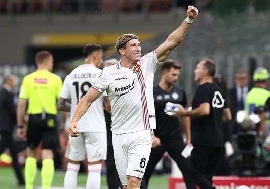 Cremonese, Baschirotto nella storia: eguaglia Ibanez per gol solo di testa in A- immagine 4