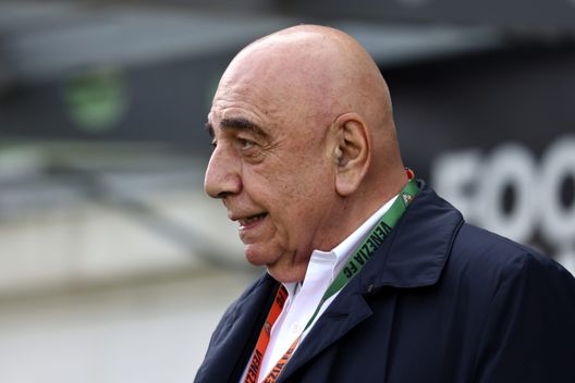 galliani-nuovo-presidente-milan-nomina-dimissioni-paolo-scaroni-svolta-ufficiale-ufficialita-red-bird-elliott-furlani-ibrahimovic-allegri-berlusconi-maldini-serie-a-politica-futuro-retroscena-indiscrezione