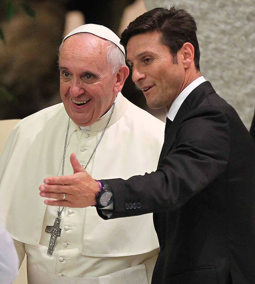 Papa, anche Zanetti e famiglia si uniscono al cordoglio per la sua morte- immagine 2