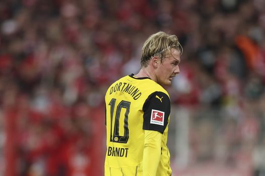 Julian Brandt, 28 anni, trequartista del Borussia Dortmund (Photo by Maja Hitij/Getty Images) Brandt Borussia Dortmund