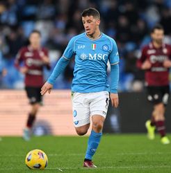 NAPLES, ITALY - JANUARY 13: Diego Demme of SSC Napoli during the Serie A TIM match between SSC Napoli and US Salernitana - Serie A TIM at Stadio Diego Armando Maradona on January 13, 2024 in Naples, Italy. (Photo by Francesco Pecoraro/Getty Images) demme