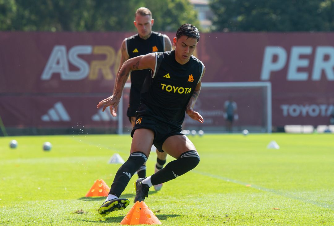 La Roma torna ad allenarsi in vista della sfida contro il Verona – FOTO GALLERY - immagine 3