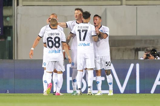 FLORENCE, ITALY - MAY 19: Amir Rrahmani of SSC Napoli celebrates after scoring a goal during the Serie A TIM match between ACF Fiorentina and SSC Napoli at Stadio Artemio Franchi on May 19, 2024 in Florence, Italy.(Photo by Gabriele Maltinti/Getty Images) rrahmani