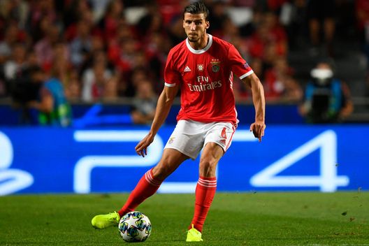Lisbona, Portogallo - 17 settembre 2019: Rúben Dias durante il match di Champions League contro il Lipsia. (Foto di Octavio Passos/Getty Images) Benfica-Sporting, da CR7 a João Félix: i talenti lanciati dalle due squadre- immagine 3