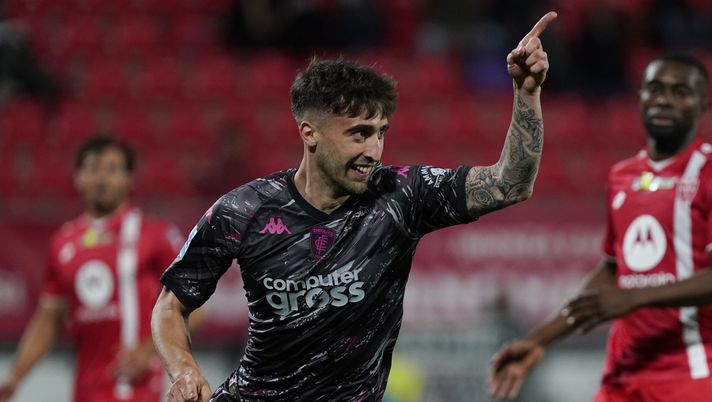 MONZA, ITALY - MAY 18: Mattia Viti of Empoli celebrates scoring his team's second goal during the Serie A match between Monza and Empoli at U-Power Stadium on May 18, 2025 in Monza, Italy. (Photo by Pier Marco Tacca/Getty Images) Viti