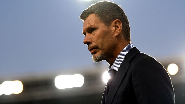 VERONA, ITALY - SEPTEMBER 15:  Zvonimir Boban of AC Milan  looks on during the Serie A match between Hellas Verona and AC Milan at Stadio Marcantonio Bentegodi on September 15, 2019 in Verona, Italy.  (Photo by Alessandro Sabattini/Getty Images)  Boban, non riconosciuto il danno non patrimoniale: soldi da restituire al Milan - immagine 1