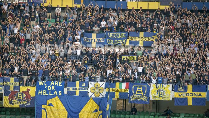 Veronesi a Napoli, più di 400 biglietti per la sfida del San Paolo Veronesi a Napoli, più di 400 biglietti per la sfida del San Paolo - immagine 1