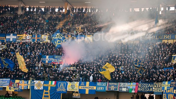 VERONA-SASSUOLO, 1945 BIGLIETTI VENDUTI  VERONA-SASSUOLO, 1945 BIGLIETTI VENDUTI - immagine 1