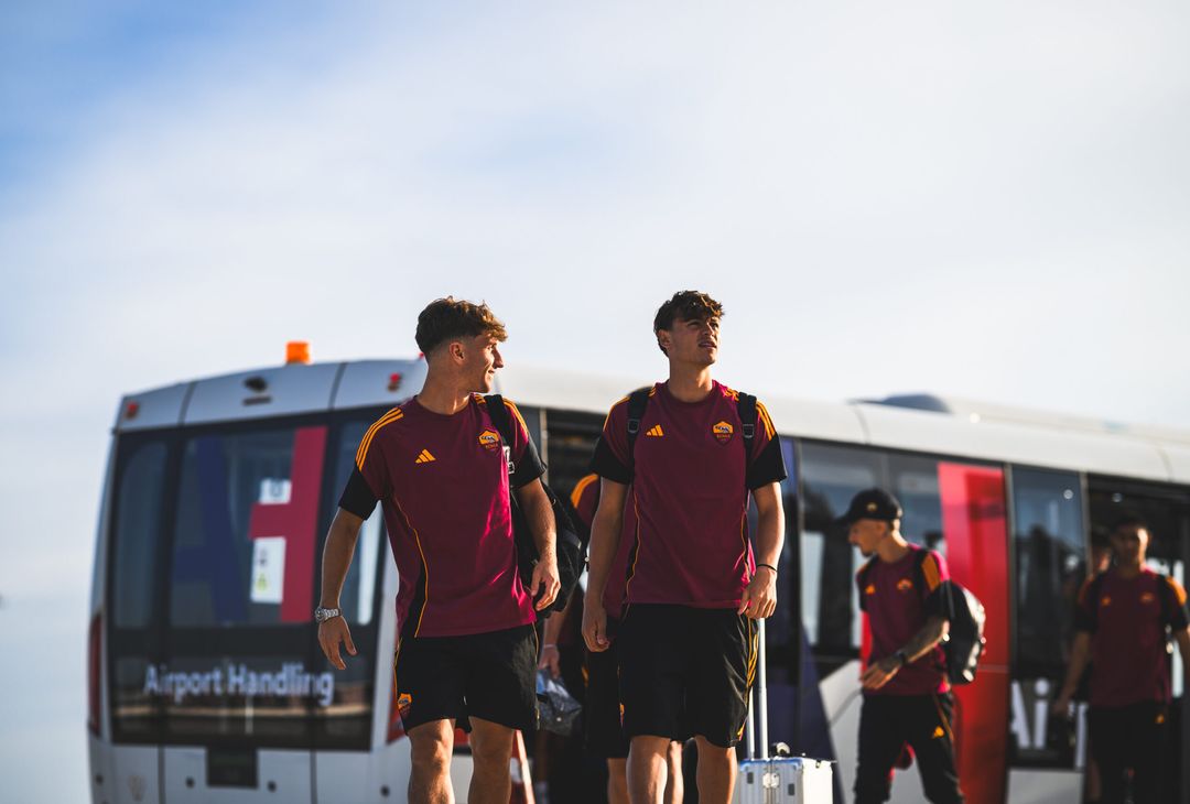 In partenza per Pisa: la Roma si prepara alla sfida – FOTO GALLERY - immagine 10