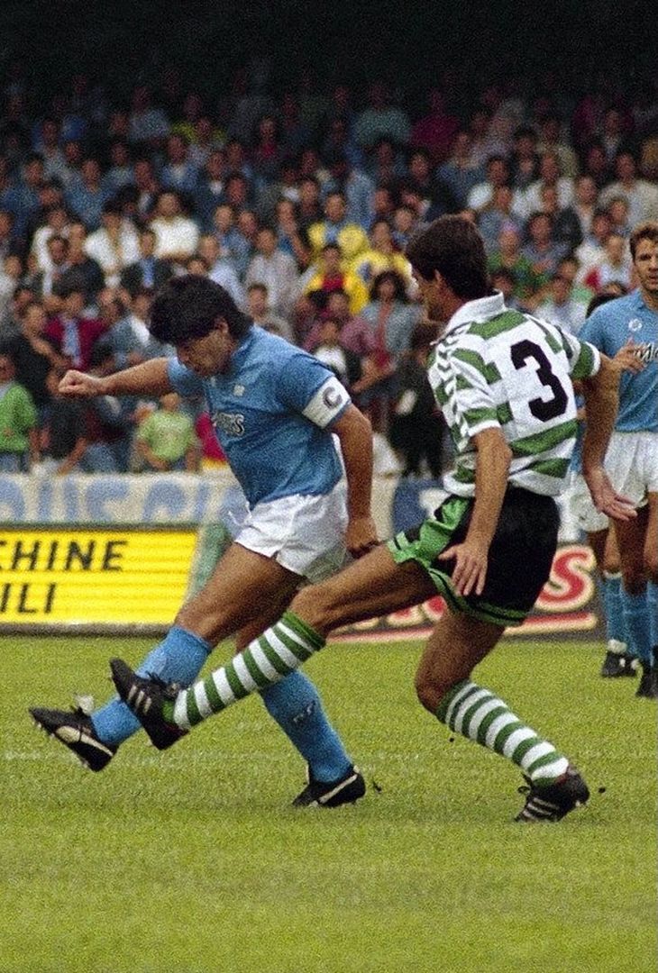 Napoli-Sporting e… Maradona: una storia durata 36 anni – LA FOTOGALLERY - immagine 2