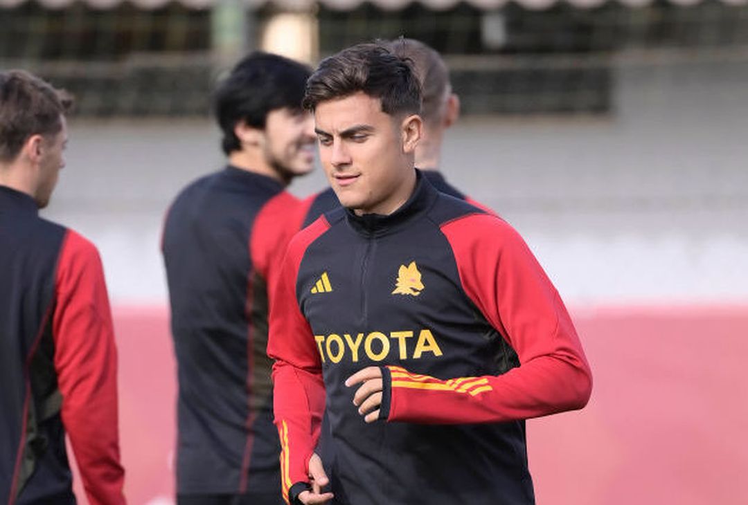 Roma, seduta con vista sul Lecce: in gruppo Dybala e Renato Sanches – FOTO GALLERY - immagine 11