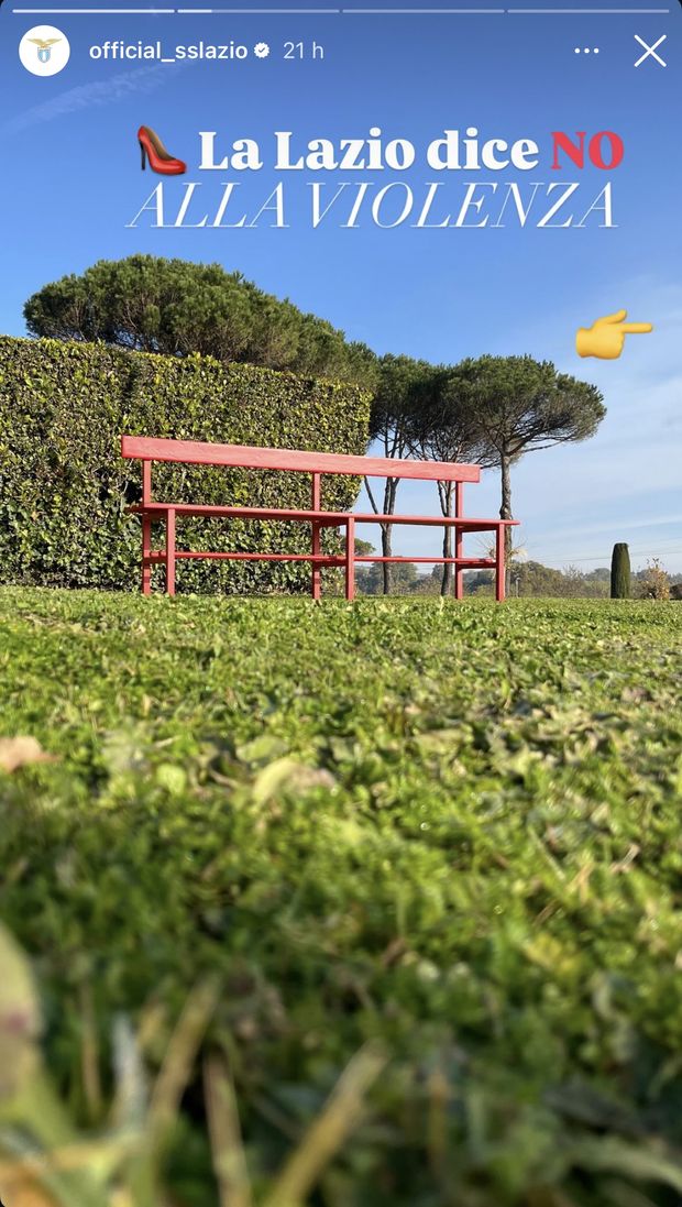 Formello, panchina rossa contro violenza sulle donne Formello, panchina rossa contro violenza sulle donne