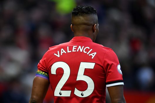 Antonio Valencia con la maglia del Manchester United (Photo by Gareth Copley/Getty Images) L’ex Manchester United Antonio Valencia ha salvato una persona che voleva togliersi la vita- immagine 2
