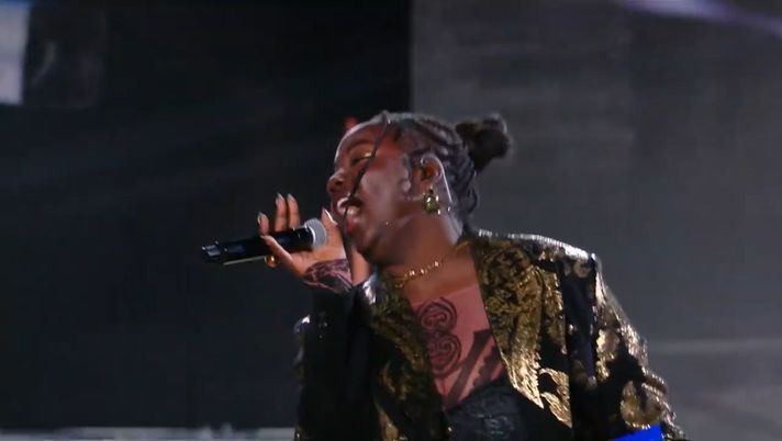 X Factor 2024, trionfa Mimì: ecco com’è andata la finale di piazza del Plebiscito X Factor 2024, trionfa Mimì: ecco com’è andata la finale di piazza del Plebiscito - immagine 1