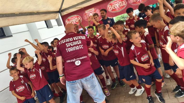Toro Camp di Orbassano, Venneri passa la giornata con i piccoli torelli - immagine 1