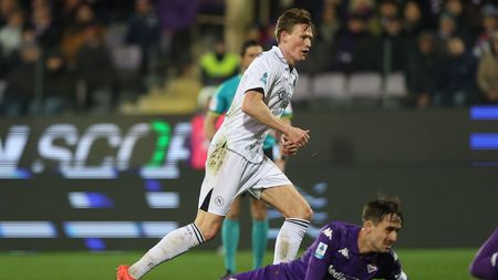 FLORENCE, ITALY - JANUARY 4: Scott McTominay of SSC Napoli reacts after against goal during the Serie A match between Fiorentina and Napoli at Stadio Artemio Franchi on January 4, 2025 in Florence, Italy. (Photo by Gabriele Maltinti/Getty Images) Ranieri
