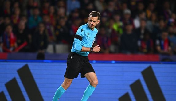 Moviola Barcellona-Inter, CorSport: “Qualche sbavatura per Turpin. E Barella…”- immagine 2