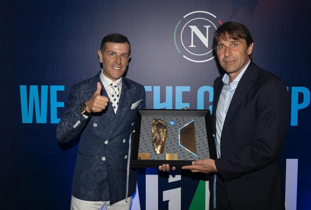Napoli campione, Ceci ricompensa la squadra con un regalo speciale – LA FOTOGALLERY - immagine 6