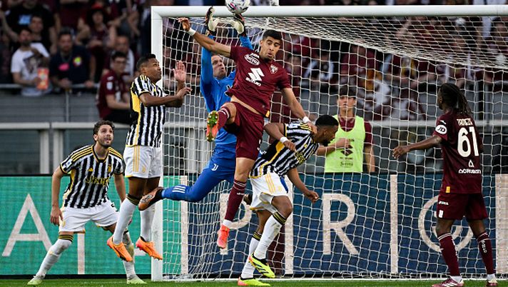 Nuovo 13 aprile nero per Szczęsny: operato alle ossa nasali dopo il derby - immagine 1